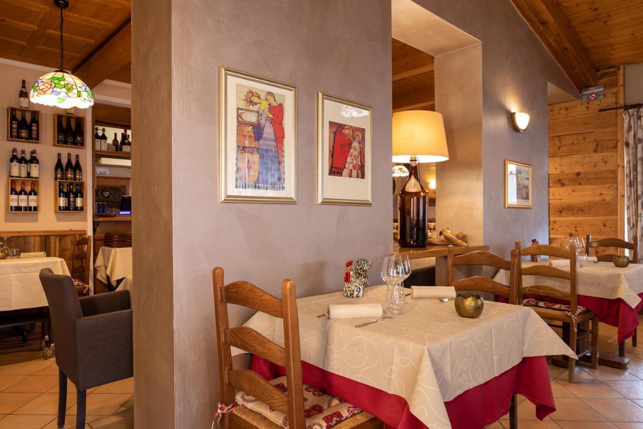 Mont Velan Chambres & Restaurant Saint-Oyen Kültér fotó