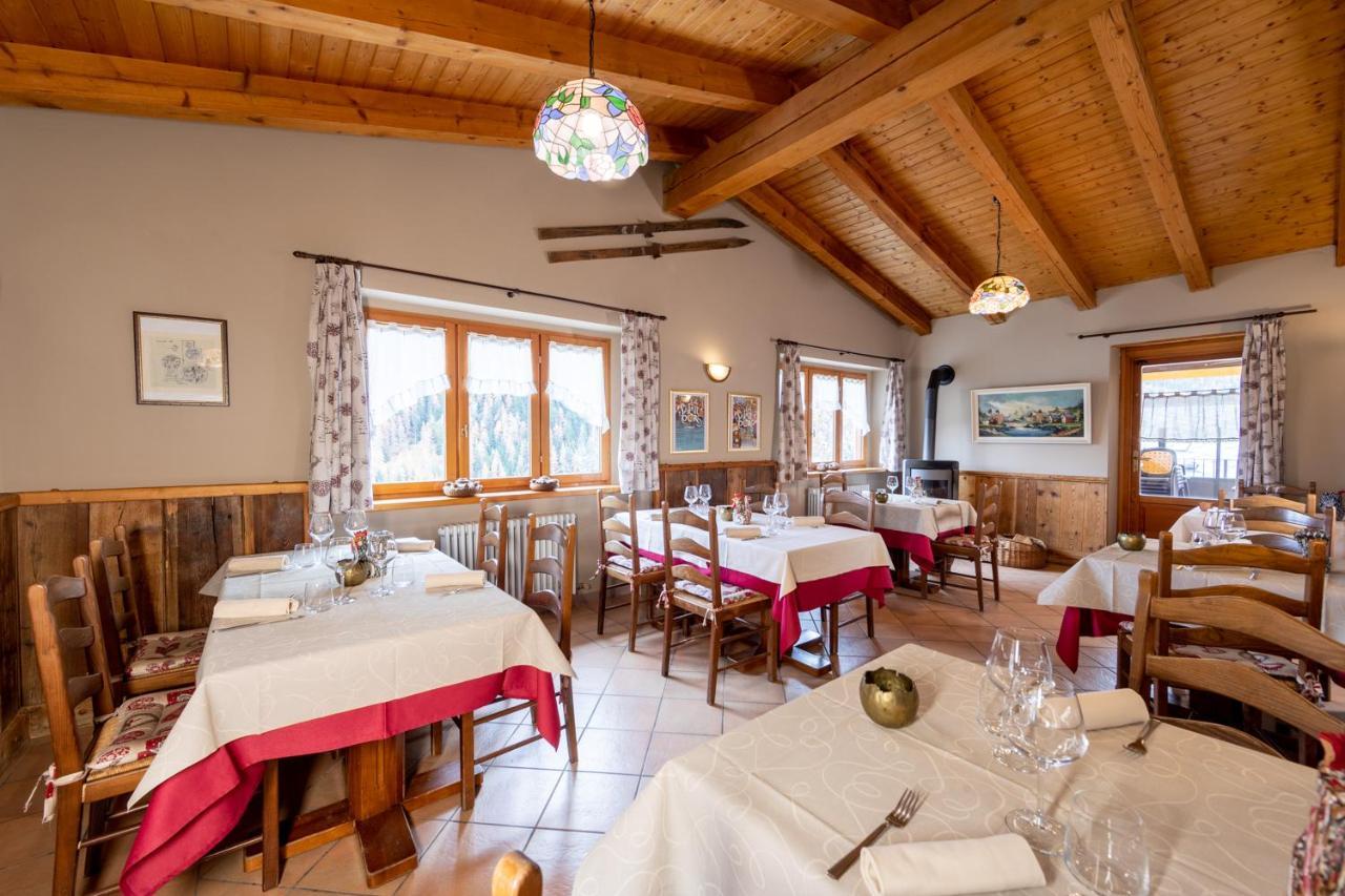 Mont Velan Chambres & Restaurant Saint-Oyen Kültér fotó