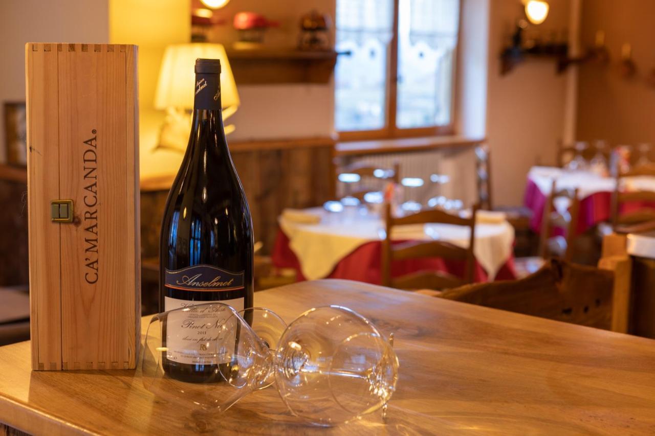 Mont Velan Chambres & Restaurant Saint-Oyen Kültér fotó